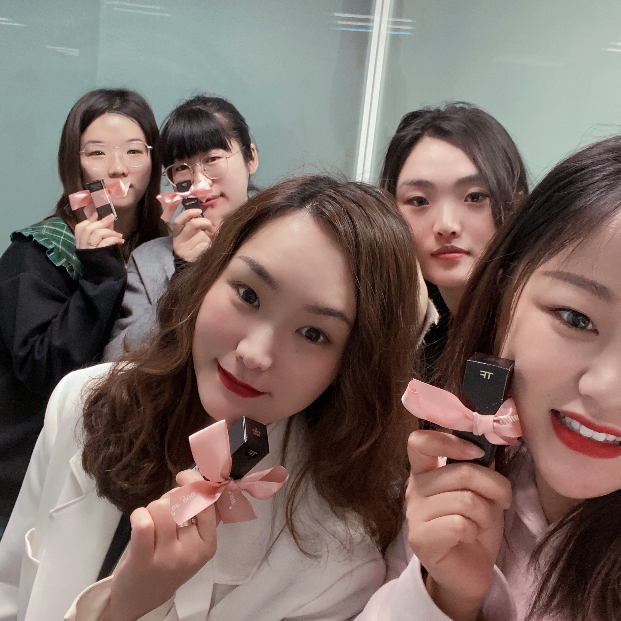 女神节｜云之遥给所有女性员工专属宠爱(图2)